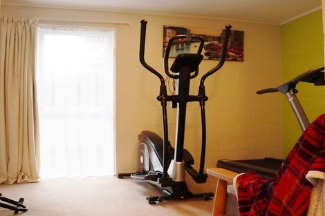 Photo of property in 18 Kauri Road, Waikanae, 5036