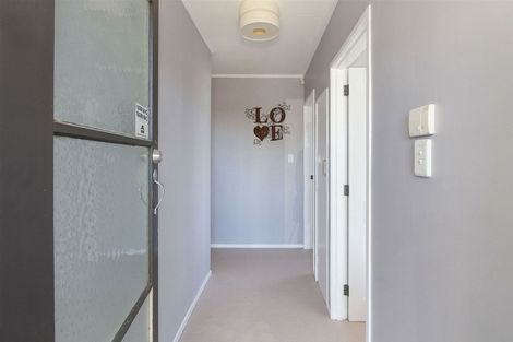 Photo of property in 15 Bettina Place, Manurewa, Auckland, 2102