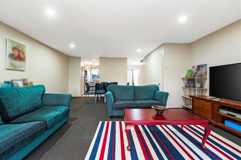 Photo of property in 28/3 Hulme Place, Henderson, Auckland, 0612