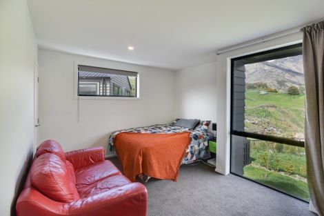 Photo of property in 4 Bathans Lane, Lake Hayes, Queenstown, 9304