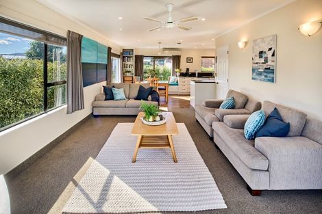 Photo of property in 2/3 Mahoe, Hutt Central, Lower Hutt, 5010