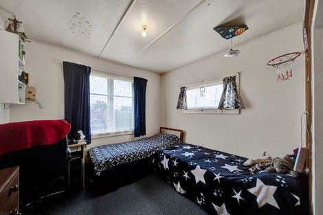 Photo of property in 51 Turuturu Road, Hawera, 4610