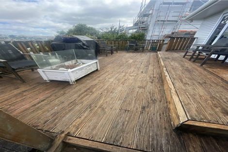 Photo of property in 10 Sheridan Terrace, Johnsonville, Wellington, 6037