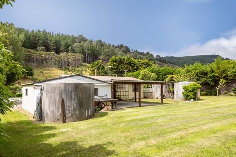 Photo of property in 16 Mclaughlin Drive, Tinui, Masterton, 5889