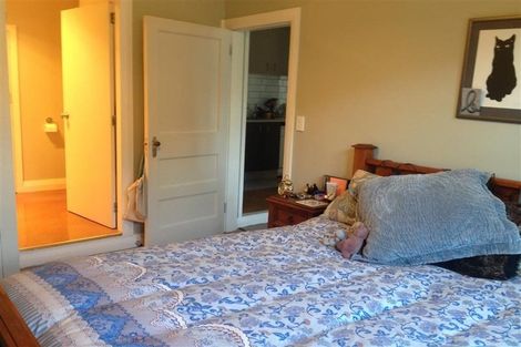 Photo of property in 36 Edinburgh Terrace, Berhampore, Wellington, 6023