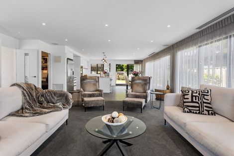 Photo of property in 5 Chatsworth Avenue, Rangiora, 7400