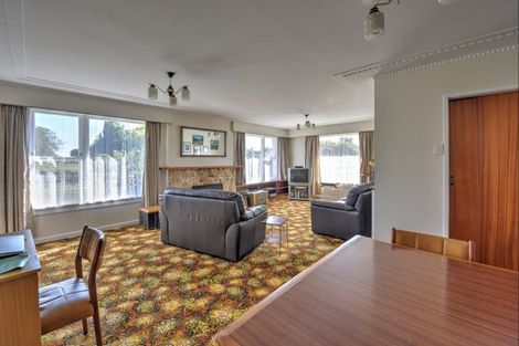 Photo of property in 102 Ferry Road, Edendale, 9825