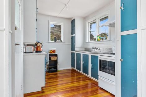 Photo of property in 33 Railway Crescent, Masterton, 5810