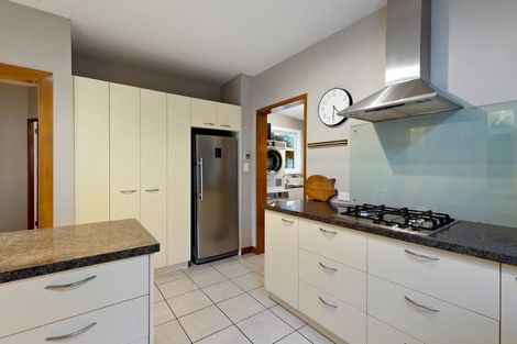 Photo of property in 35 Winters Road, Redwood, Christchurch, 8051