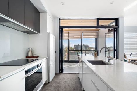 Photo of property in Frank Sargeson Apts, 303/80 Anzac Street, Takapuna, Auckland, 0622