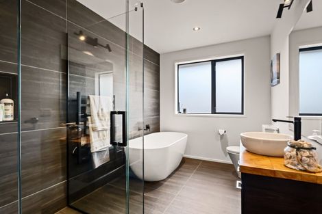 Photo of property in 17 Dreaver Drive, Waitara, 4320