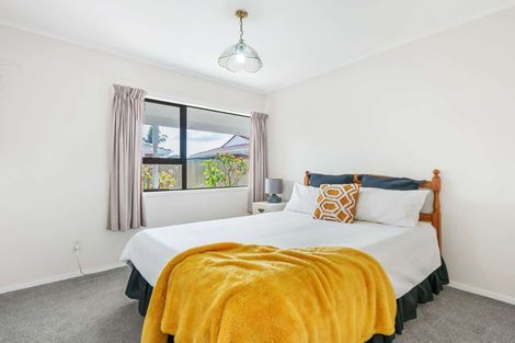 Photo of property in 2/529 Weymouth Road, Weymouth, Auckland, 2103