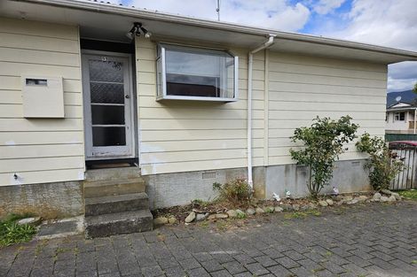 Photo of property in 1/51 Hartford Crescent, Totara Park, Upper Hutt, 5018