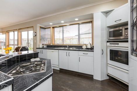 Photo of property in 11 Kensington Drive, Taradale, Napier, 4112