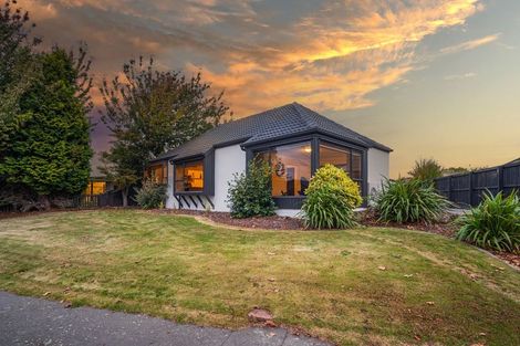 Photo of property in 45 Karnak Crescent, Russley, Christchurch, 8042