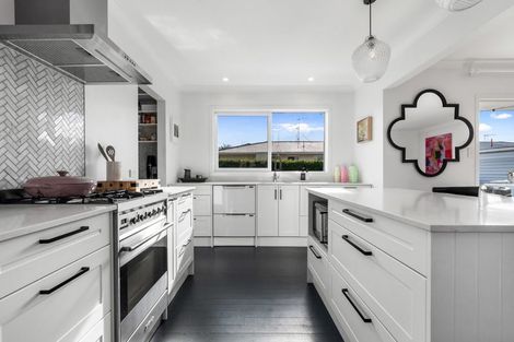 Photo of property in 3 Milton Road, Otumoetai, Tauranga, 3110