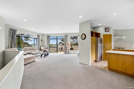 Photo of property in 43b Island Bay Road, Beach Haven, Auckland, 0626