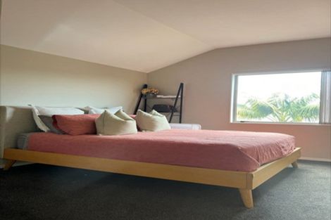 Photo of property in 16 Kirikiri Lane, East Tamaki, Auckland, 2013