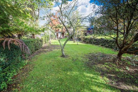 Photo of property in 12 Crystal Avenue, Glendene, Auckland, 0602