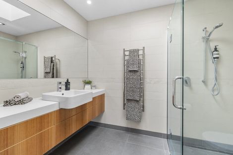 Photo of property in 253b Coronation Avenue, Welbourn, New Plymouth, 4310