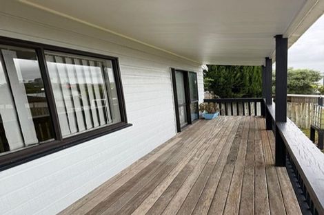 Photo of property in 32 Wai Iti Place, Clendon Park, Auckland, 2103