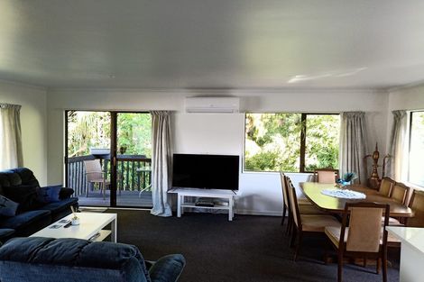 Photo of property in 2/43 Sabulite Road, Kelston, Auckland, 0602