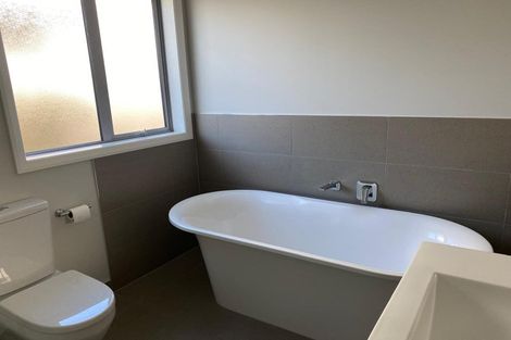 Photo of property in 3 Pae Moana Place, Stanmore Bay, Whangaparaoa, 0932