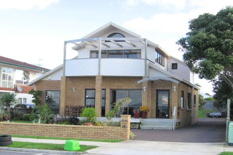 Photo of property in 29 The Esplanade, Eastern Beach, Auckland, 2012