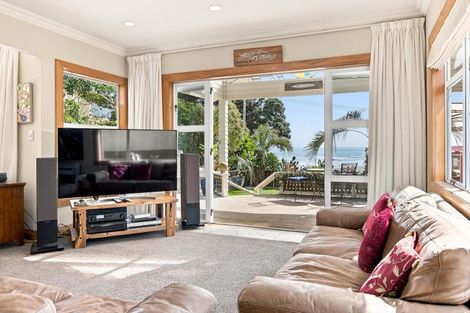 Photo of property in 42 Octavius Place, New Plymouth, 4312