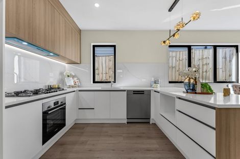 Photo of property in 1/13 Blockhouse Bay Road, Avondale, Auckland, 1026