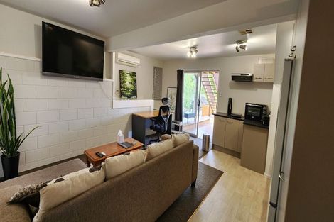 Photo of property in 62a Captain Scott Road, Glen Eden, Auckland, 0602