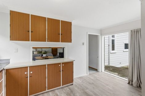 Photo of property in 225 Kuku Beach Road, Kuku, Manakau, 5570