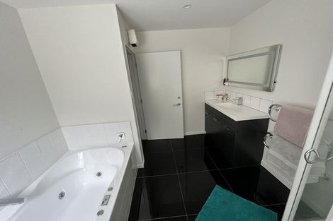 Photo of property in 10a Dalefield Drive, Cashmere, Christchurch, 8022