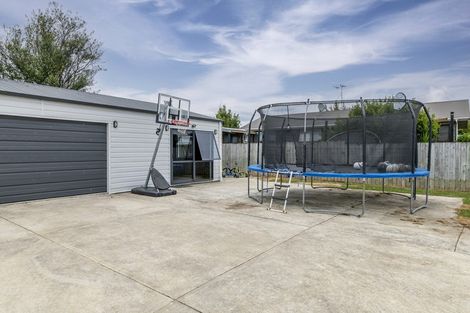 Photo of property in 14 Quinn Road, Levin, 5510