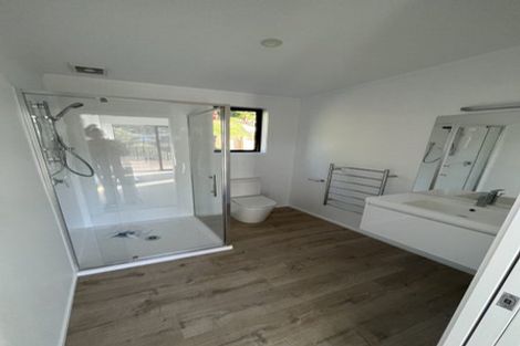 Photo of property in 25 Ocean Road, Surfdale, Waiheke Island, 1081