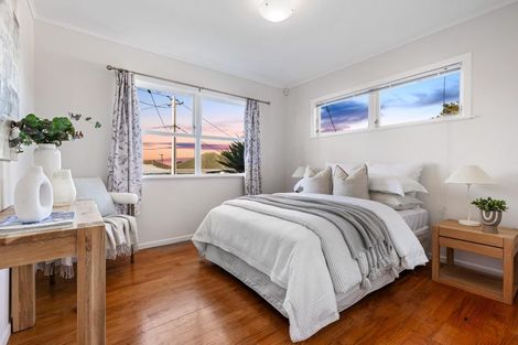 Photo of property in 1/86 Tirimoana Road, Te Atatu South, Auckland, 0602