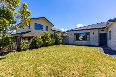 Photo of property in 3 Barque Crescent, Whitby, Porirua, 5024