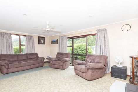 Photo of property in 80 Main Road, Harihari, 7884