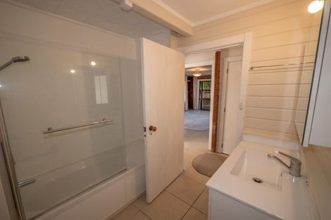 Photo of property in 8 Haekaro Lane, Cable Bay, 0420