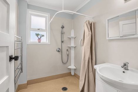 Photo of property in 92 Swiss Avenue, Gonville, Whanganui, 4501