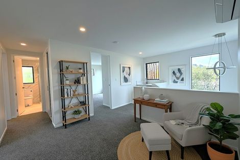 Photo of property in 5 Raphael Place, West Harbour, Auckland, 0618