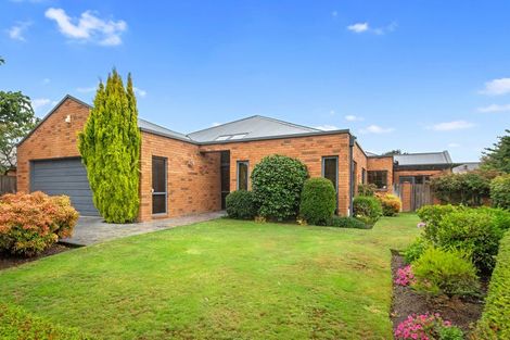 Photo of property in 16 Aylsham Lane, Casebrook, Christchurch, 8051