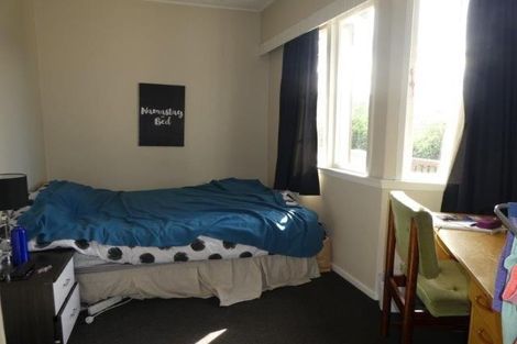 Photo of property in 11 Wynyard Crescent, Fernhill, Queenstown, 9300