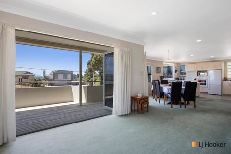 Photo of property in 10 Shaw Road, Waihi Beach, 3611