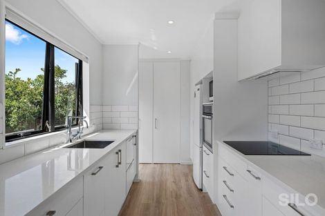 Photo of property in 3/28 Lakeside Drive, Orewa, 0931