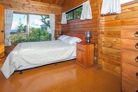 Photo of property in 240 Paku Drive, Tairua, 3508