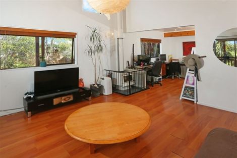 Photo of property in 23 Darcy Place, Massey, Auckland, 0614