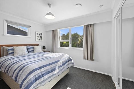 Photo of property in 16 Whakawhiti Street, Marfell, New Plymouth, 4310