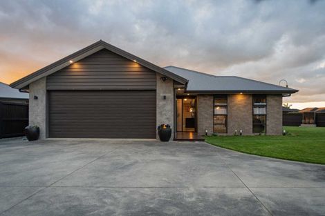 Photo of property in 23 Tiaki Way, Cambridge, 3434