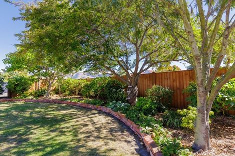 Photo of property in 35 Rhodes Street, Waimate, 7924